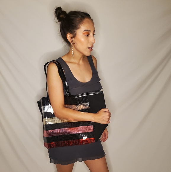 VICTORIA SECRET SEQUIN TOTE - Picture 3 of 8